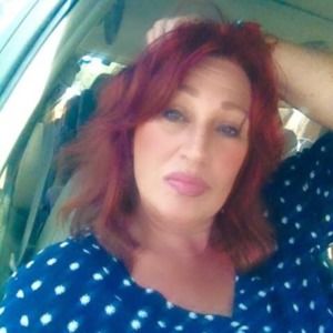 Meet your Posher, Elena